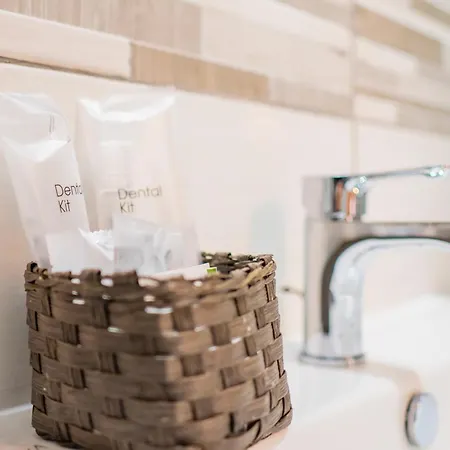 Dodo's House Nocleg ze śniadaniem 4*